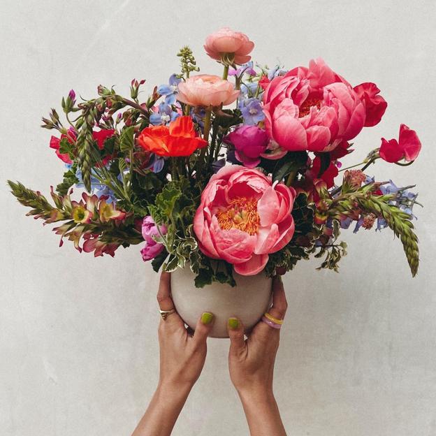 Las mejores flores frescas para decorar el centro de la mesa durante todo el año