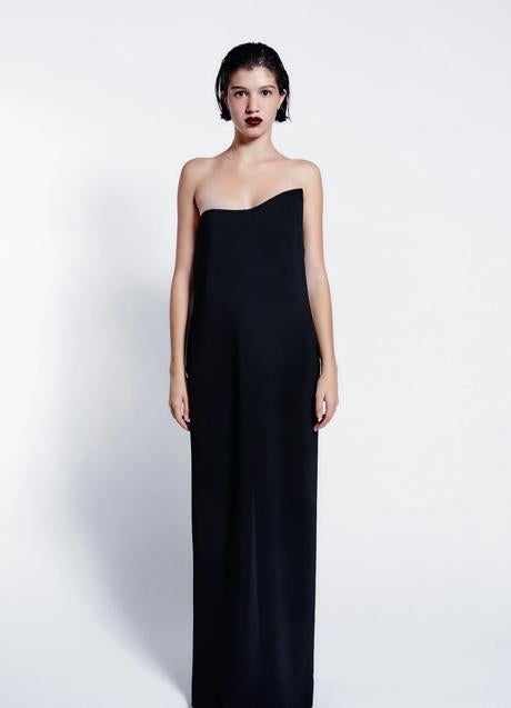 Vestido largo de Zara, 69,95€.