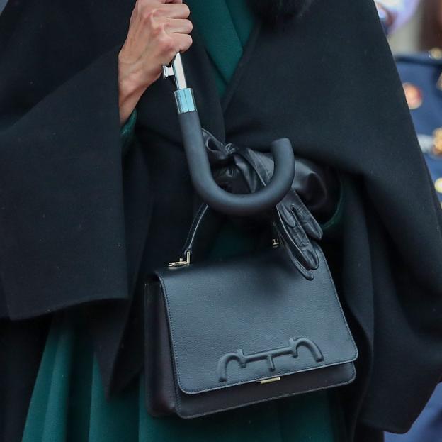 El bolso que ha estrenado la reina Letizia.