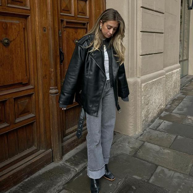 Seis biker oversize negras que te ayudarán a conseguir un look juvenil y moderno ​