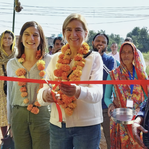 La infanta Cristina en la India: la peregrinación espiritual para curar un corazón roto que ya hizo su madre, la reina Sofía, en los años 70