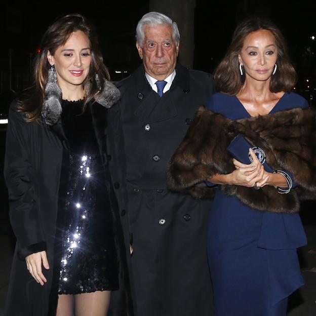 Tamara Falcó, Mario Vargas Llosa e Isabel Preysler 