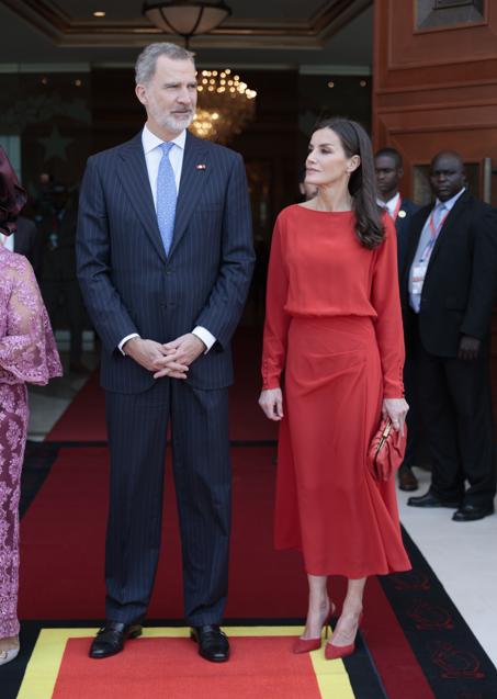 Así queda el vestido rojo de la reina Letizia. / GTRES