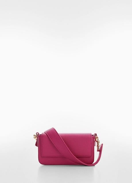 Bolso bandolera rosa de Mango (19,99 euros)