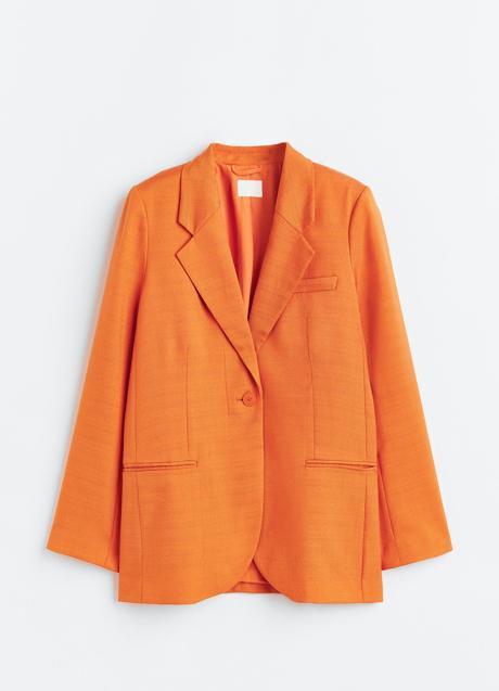 Orange jacket from H&M (34.99 euros)