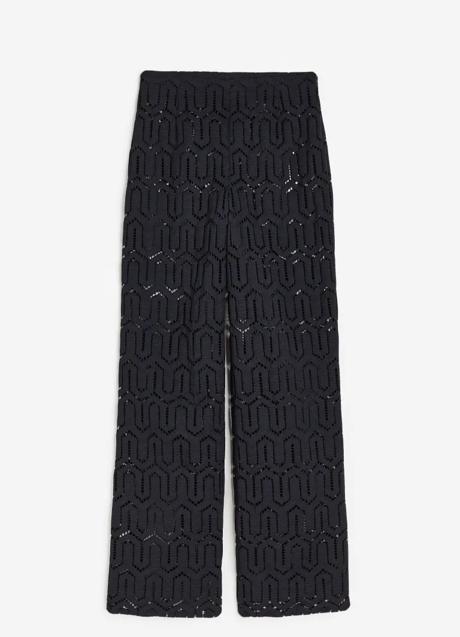 Pantalón negro de H&M (59,99 euros)