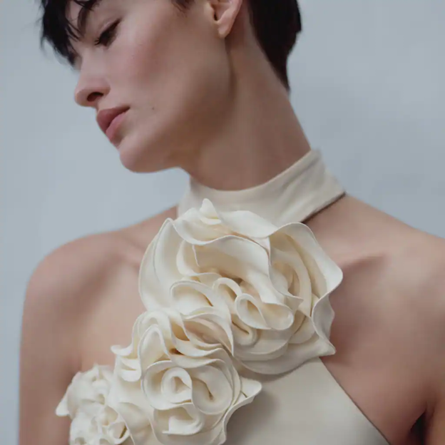 El vestido de novia de Mango que va a triunfar en las bodas del 2023: barato, tendencia y muy estiloso