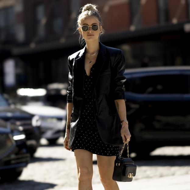 moda: El vestido camisero Zara de 15 euros que se está agotando rapidísimo por lo ponible y bonito que es | Mujer Hoy