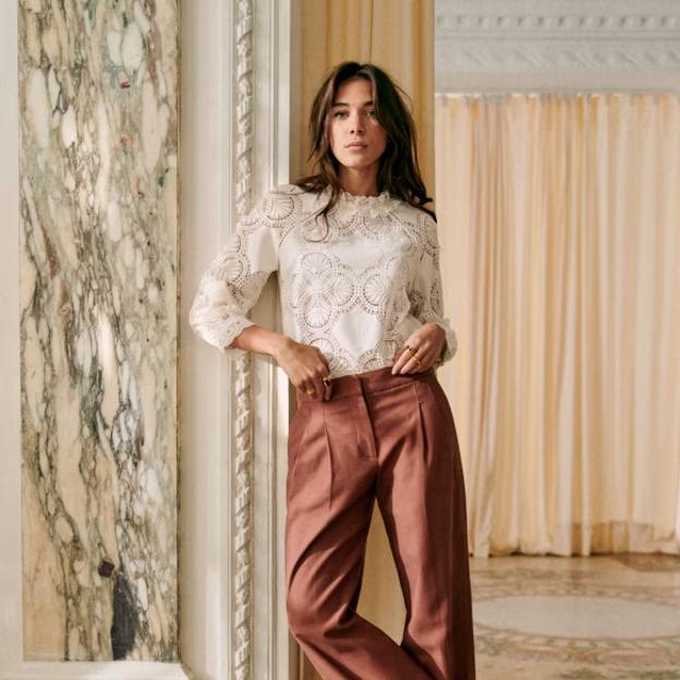 Las novedades de Mango: vestidos de invitada, pantalones de vestir y accesorios preciosos que ya están a punto de agotarse