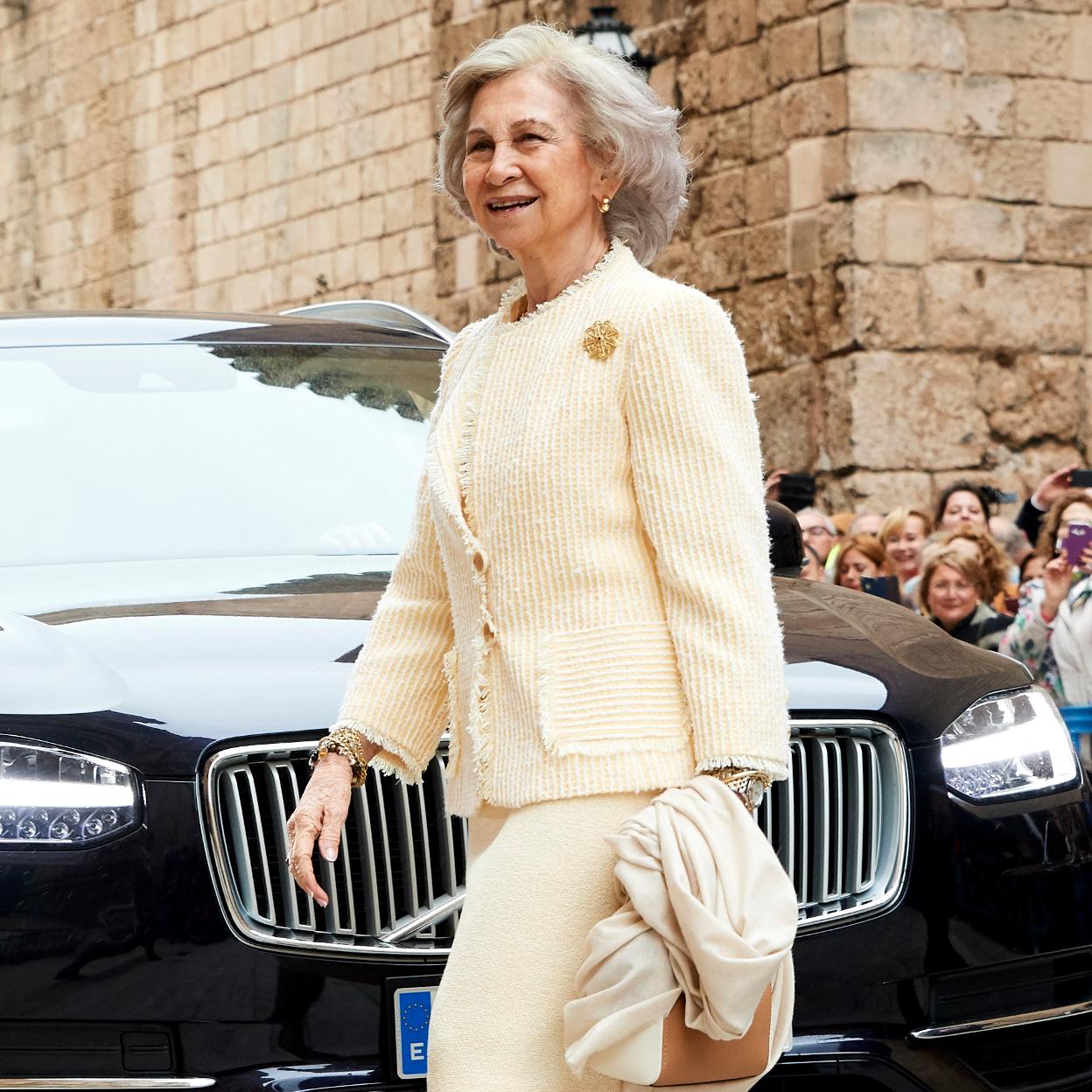 La reina Sofía resplandece cada vez que llega a Palma de Mallorca y se aloja en su adorado palacio de Marivent. /getty images