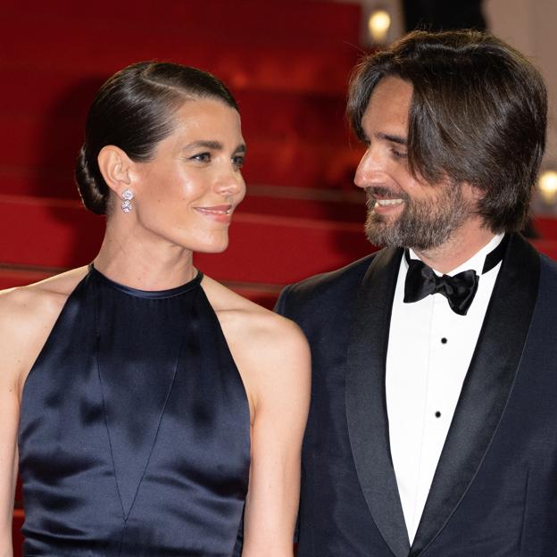 Dimitri Rassam, marido de Carlota Casiraghi, habla por primera vez de lo difícil que es estar casado con la hija de Carolina de Mónaco