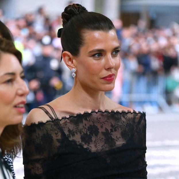 Carlota Casiraghi llega a la Gala Met 2023.