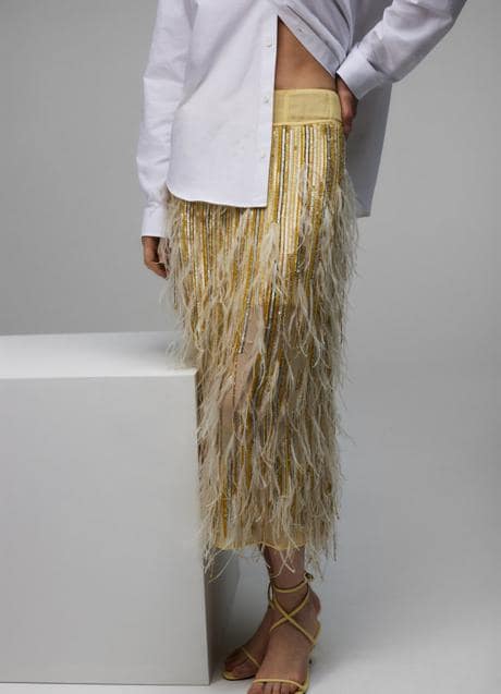 inspirado en la alta costura: La falda de plumas de que quieren todas | Mujer Hoy