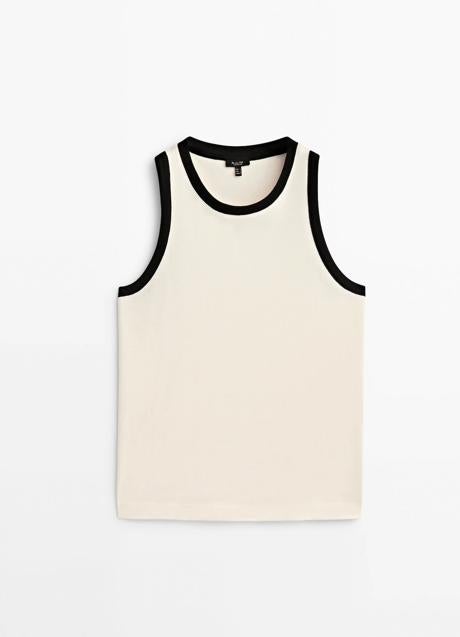 Tank top con borde contrastado de Massimo Dutti, 22,95 euros.