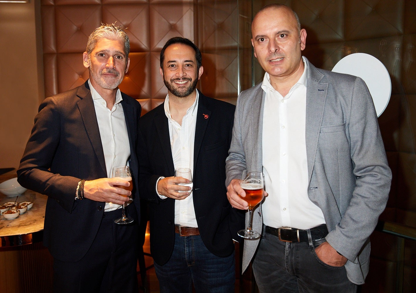 Carlos Álvarez, director comercial de CM Vocento; Fabián Rodríguez, director de Marketing de Citröen España, y José Angel López Lens, director de Comunicación de Citröen España.