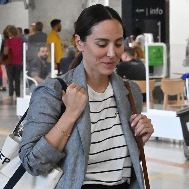 Tamara Falcó, en el aeropuerto de Málaga.. 