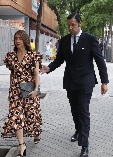 Una invitada a la boda con vestido de Cherubina. Foto: Gtres.