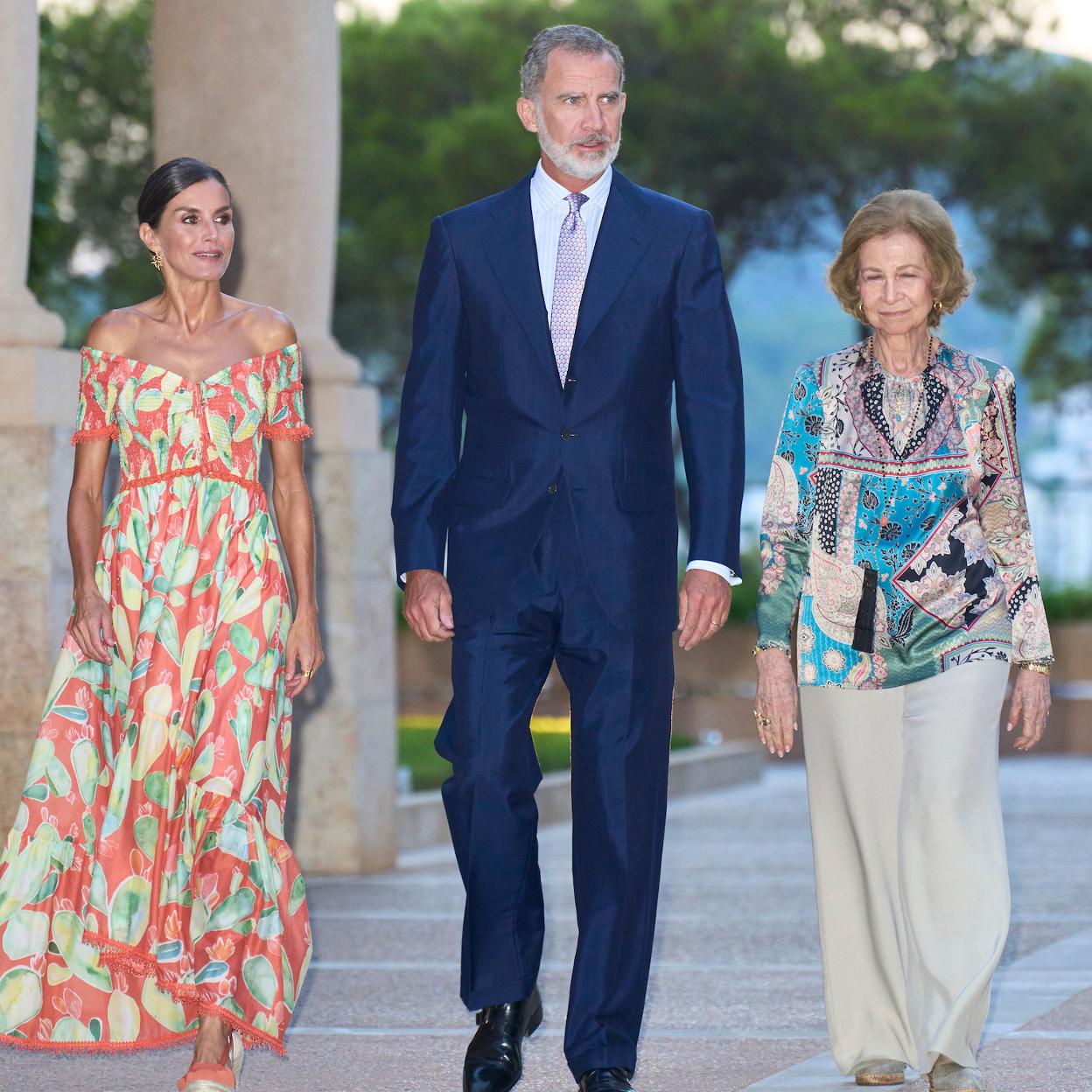 VETO A LOS SOBRINOS POLÉMICOS?: La lista negra de Felipe y Letizia en  Marivent: veto a Froilan y Vic | Mujer Hoy