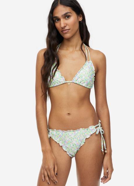 Bikini con estampado de flores de H&M (14,99 euros)