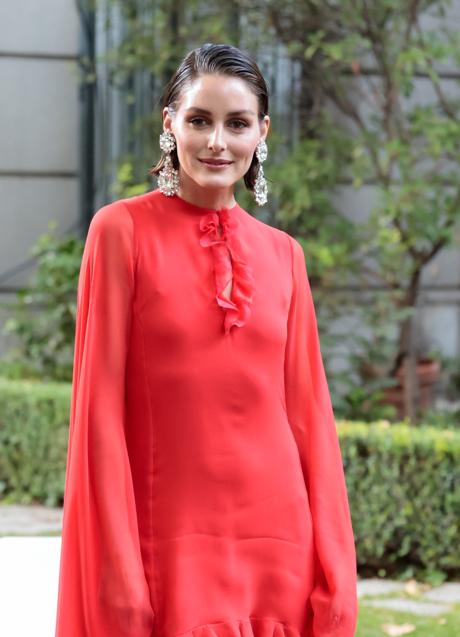 Olivia Palermo con peinado efecto wet. Foto: Gtres.