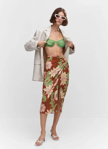 Falda estampada de Mango (29,99 euros)