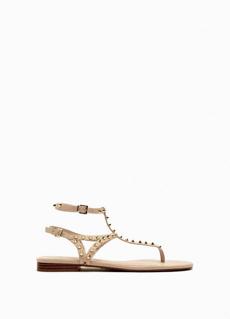 Sandalias de dedo de Zara, 59,95 euros.