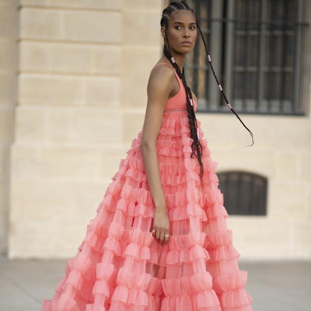 Por qué este vestido de tul con descuento te hará olvidarte un rato del crochet de verano