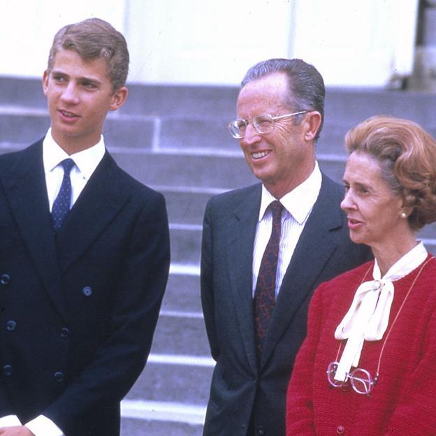 El extraño funeral de Balduino de Bélgica hace 30 años: el luto blanco de Fabiola, los homenajes espontáneos del pueblo y 15 reyes en la catedral 