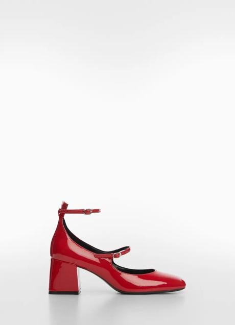 Zapatos rojos de Mango (39,99 euros)