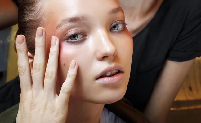 Los colores de uñas tendencia para otoño 2023 que más se llevan