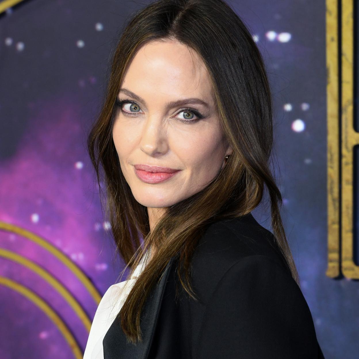 VIDA SALUDABLE: La dieta con la que Angelina Jolie mantiene su cuerpazo con  48 años | Mujer Hoy