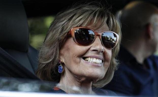 María Teresa Campos sonriente. 