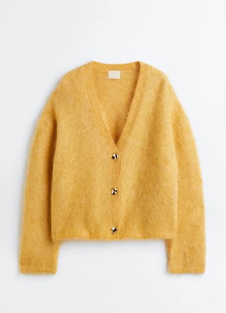 Chaqueta de punto amarillo de H&M (59,99 euros)