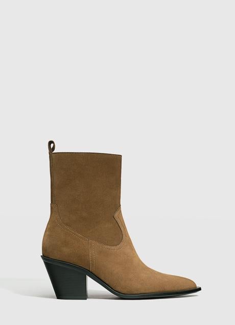 Botines de cowboy de Stradivarius (55,99 euros)