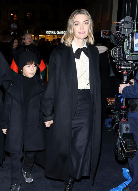 Marta Ortega con su hijo mayor, en una foto reciente. (FOTO: GETTY IMAGES)