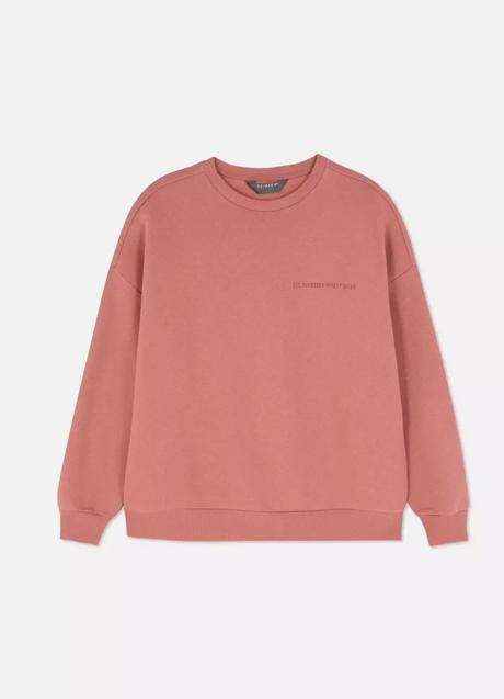 Sudadera con mensaje de Primark (14 euros)