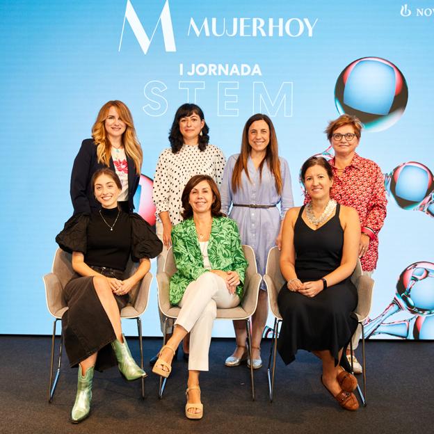 Esperanza Noronha, Isabel Molina, Belén Estébanez y Marta Ferrer (de pie), y Marta Orduna, Lupe Martínez y Estefanía Matesanz fueron las siete ponentes de la I Jornada STEM Mujerhoy.