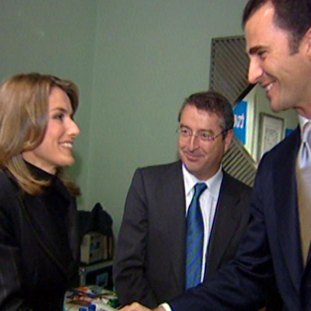 Primera imagen de los reyes Letizia y Felipe juntos en el año 2003. 