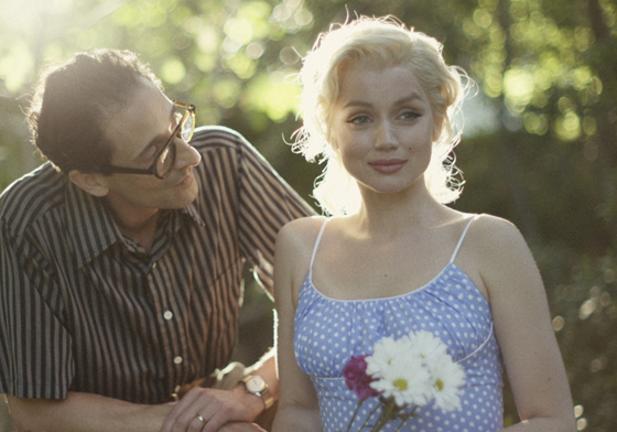 Blonde. L to R: Adrien Brody as The Playwright & Ana de Armas as Marilyn Monroe. Cr. Netflix © 2022/