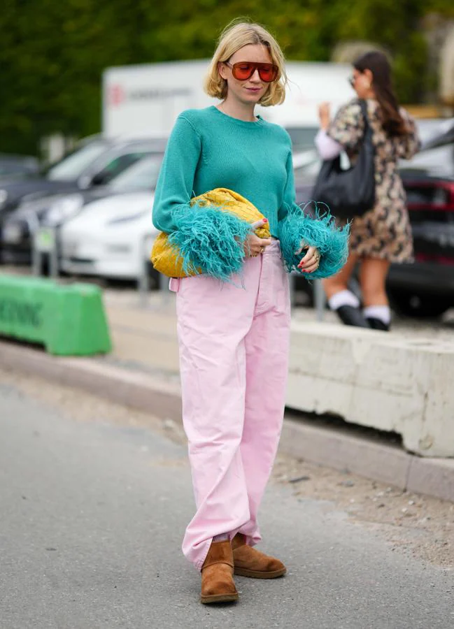 Una influencer en el street style de la Fashion Week de Copenhague. Foto: Getty.