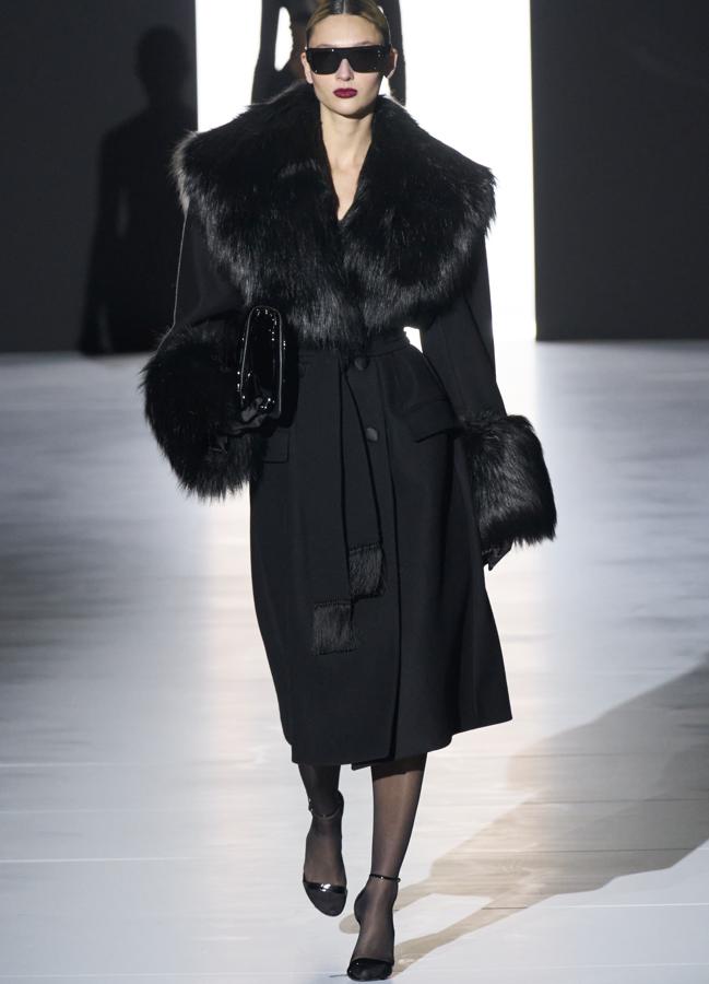 Sandalias minimalistas de Dolce&Gabbana. Foto: Launchmetrics Spotlight,