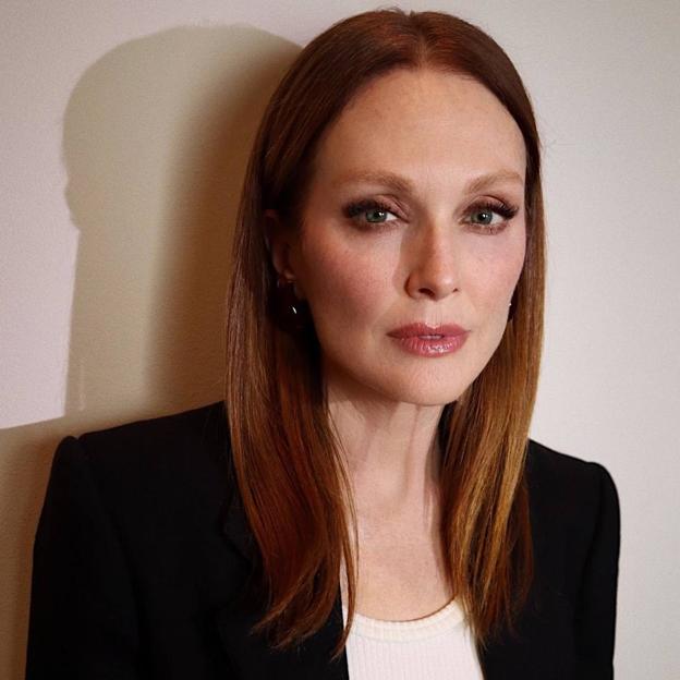 Julianne Moore con labios brillantes e hidratados