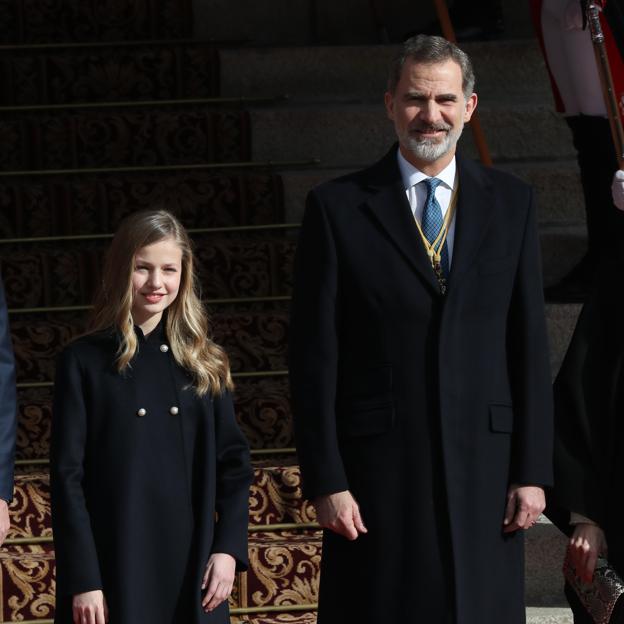 Leonor y su padre, el rey Felipe VI en la apertura de la legislatura de 2020.