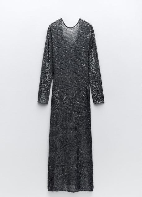 Vestido de lentejuelas de Zara (39,99 euros)