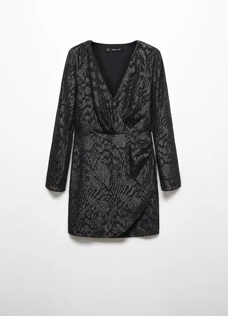 Vestido negro de Zara (39,99 euros):