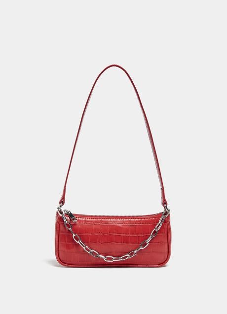 Bolso de hombro de Pull & Bear (12,99 euros)