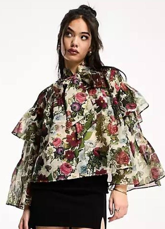 Blusa jujosa en organza con floral print y volantes