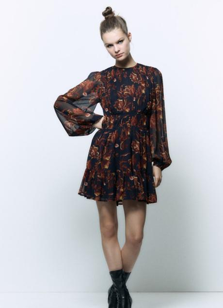 Vestido estampado de Sfera (35,99 euros)