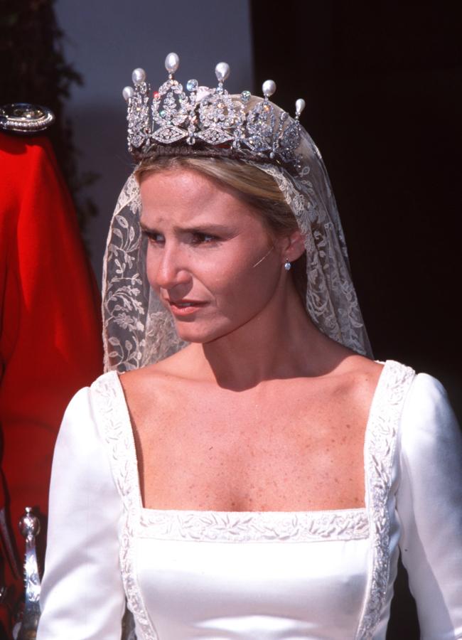 Eugenia Martínez de Irujo con la tiara o diadema imperial. / GTRES