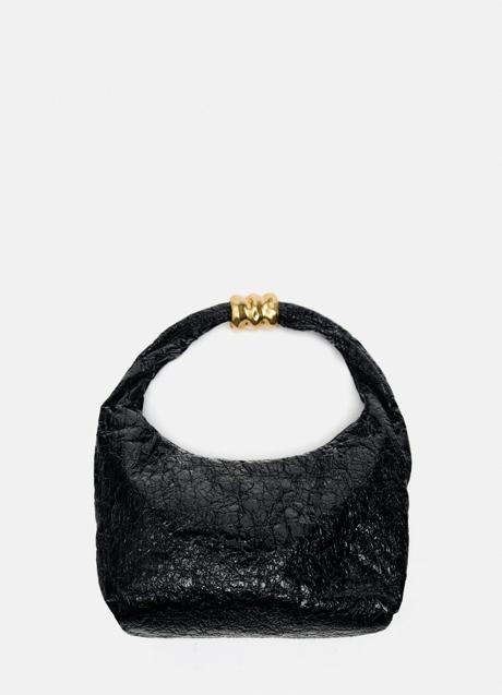 Bolso de hombro de Zara (35,99 euros)